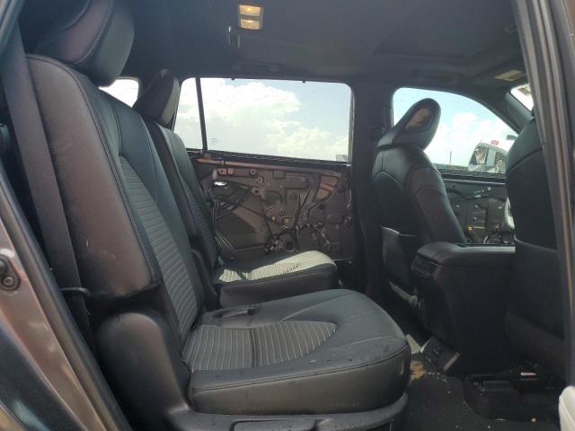 Photo 11 from auction – 2024 TOYOTA HIGHLANDER with VIN 5TDKDRAH7RS548738