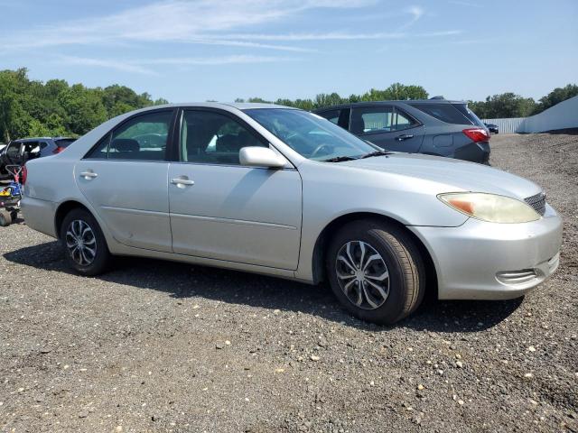 Photo 4 from auction – 2004 TOYOTA CAMRY LE with VIN 4T1BE30K44U286653