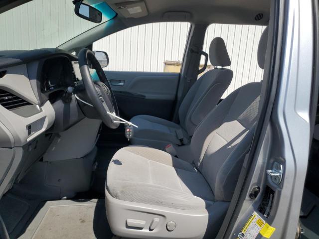 Photo 7 from auction – 2017 TOYOTA SIENNA LE with VIN 5TDKZ3DC9HS892083