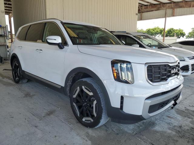 Photo 4 from auction – 2023 KIA TELLURIDE with VIN 5XYP6DGC1PG392995