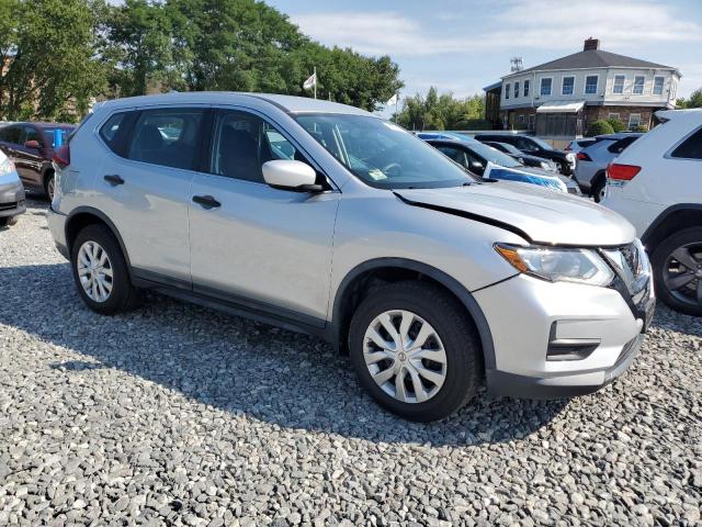Photo 4 from auction – 2018 NISSAN ROGUE S with VIN KNMAT2MV3JP571908