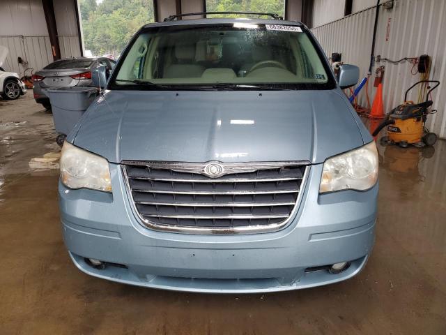 Photo 5 from auction – 2010 CHRYSLER TOWN & COU with VIN 2A4RR5D14AR170103