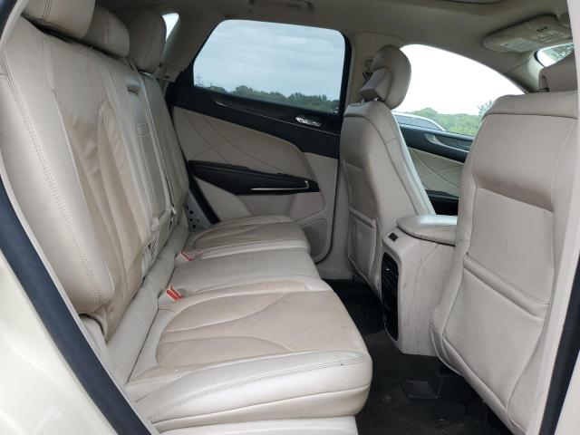 Photo 11 from auction – 2018 LINCOLN MKC RESERV with VIN 5LMTJ3DH4JUL00266