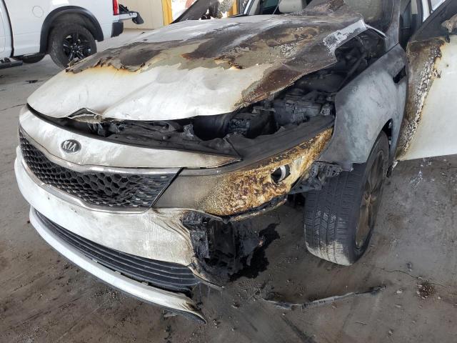 Photo 11 from auction – 2016 KIA OPTIMA EX with VIN 5XXGU4L3XGG052096