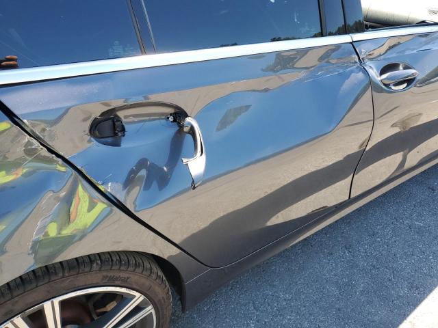 Photo 10 from auction – 2021 BMW 330XI with VIN 3MW5R7J05M8C04188