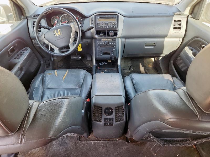 Photo 8 from auction – 2006 HONDA PILOT EX with VIN 5FNYF18676B022961