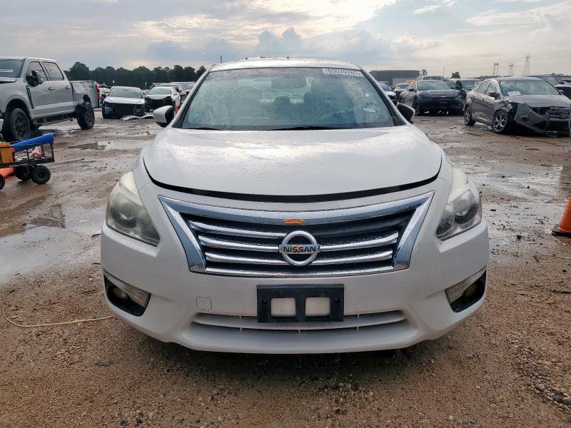 Photo 5 from auction – 2015 NISSAN ALTIMA 2.5 with VIN 1N4AL3AP0FN869076