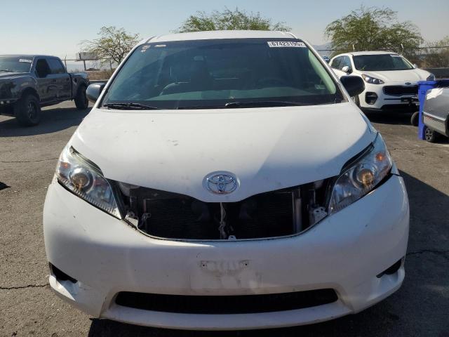 Photo 5 from auction – 2011 TOYOTA SIENNA with VIN 5TDZK3DC4BS041240