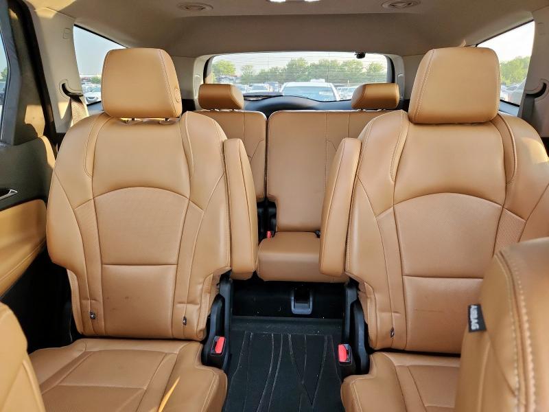 Photo 10 from auction – 2018 BUICK ENCLAVE PREMIUM with VIN 5GAERCKW7JJ152210