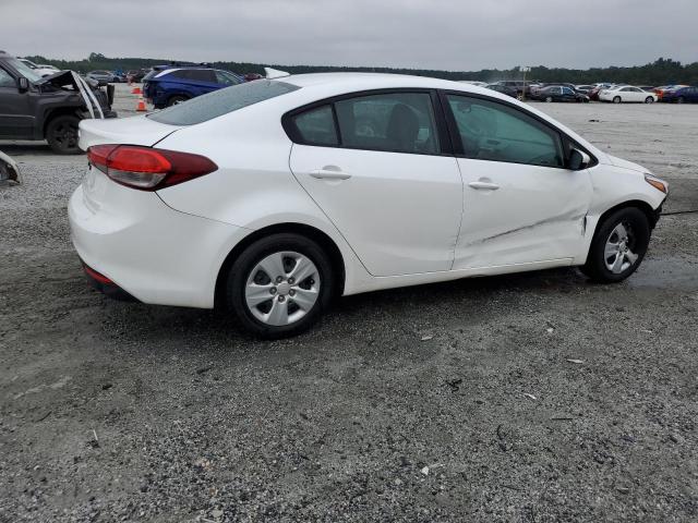 Photo 3 from auction – 2018 KIA FORTE LX with VIN 3KPFL4A77JE180705