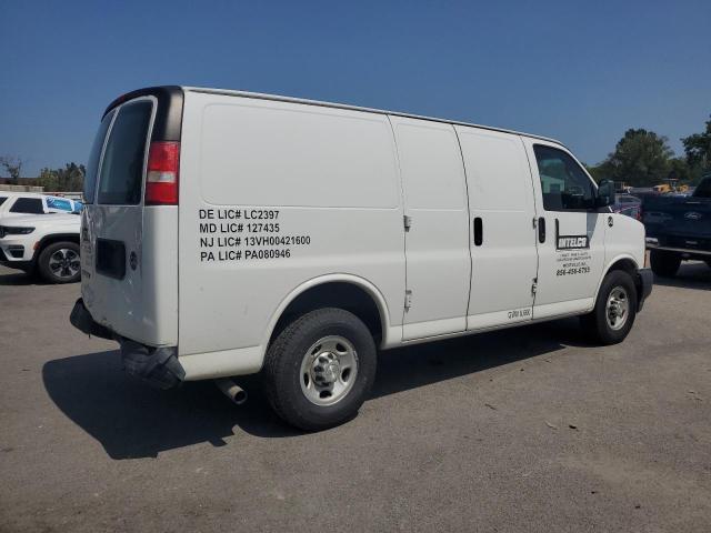 Photo 3 from auction – 2017 CHEVROLET EXPRESS G2 with VIN 1GCWGAFF5H1108403