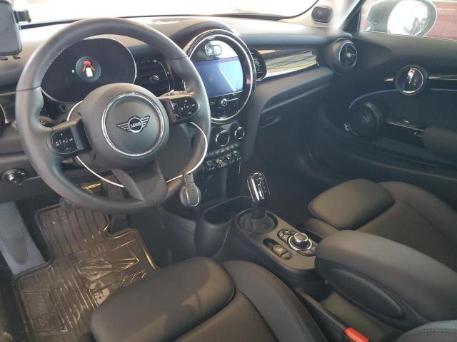Photo 8 from auction – 2024 MINI COOPER SE with VIN WMW13DJ01R2V85624