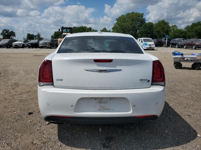 Photo 6 from auction – 2016 CHRYSLER 300 S with VIN 2C3CCAGG8GH230571