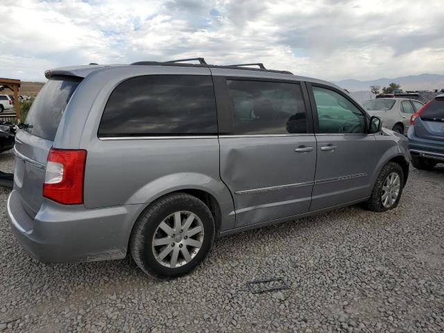 Photo 3 from auction – 2016 CHRYSLER TOWN & COU with VIN 2C4RC1BG9GR290110