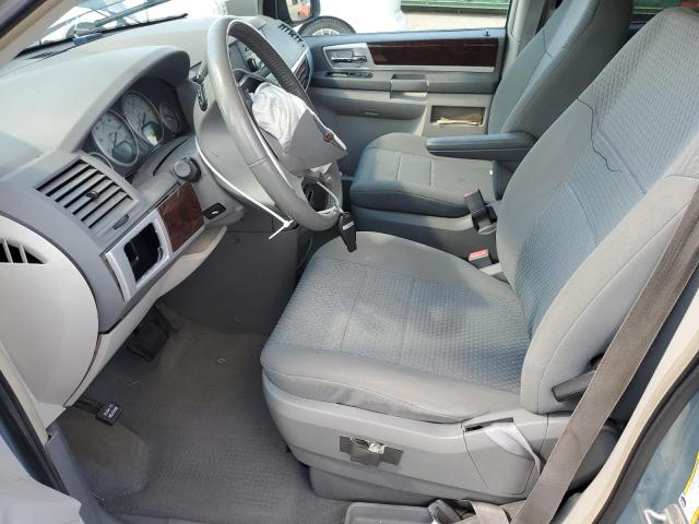 Photo 7 from auction – 2010 CHRYSLER TOWN & COU with VIN 2A4RR5D11AR376253