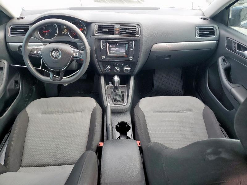 Photo 8 from auction – 2017 VOLKSWAGEN JETTA S with VIN 3VW2B7AJXHM308091