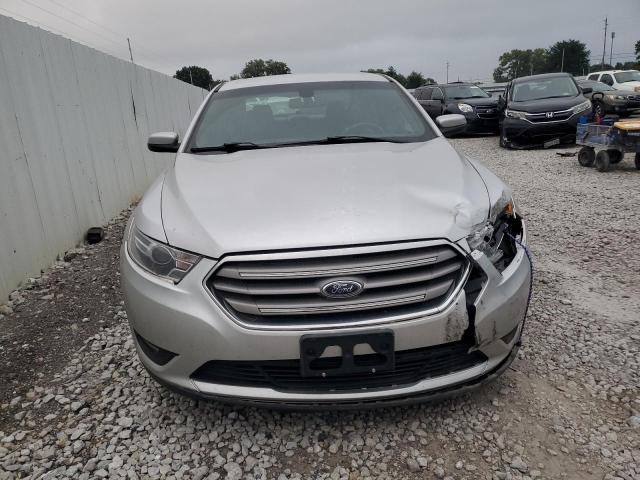 Photo 5 from auction – 2016 FORD TAURUS SEL with VIN 1FAHP2E86GG137878