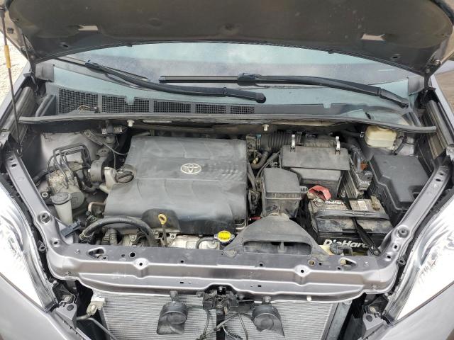 Photo 12 from auction – 2015 TOYOTA SIENNA XLE with VIN 5TDYK3DC0FS533975
