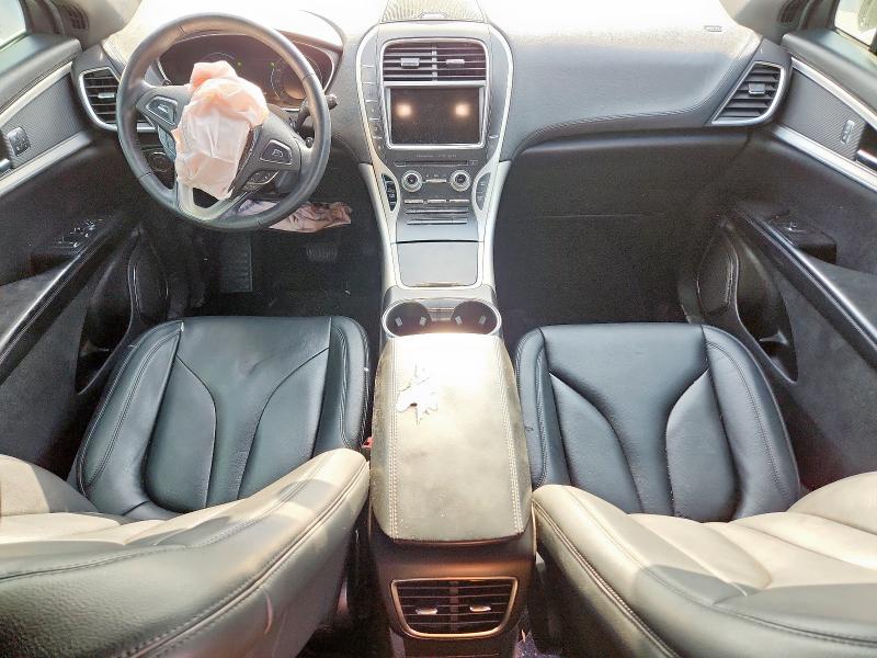 Photo 8 from auction – 2017 LINCOLN MKX PREMIERE with VIN 2LMPJ6JR4HBL47529
