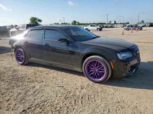 Photo 4 from auction – 2017 CHRYSLER 300 S with VIN 2C3CCAGG7HH637587