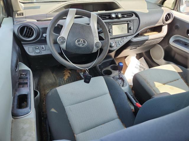 Photo 8 from auction – 2014 TOYOTA PRIUS C with VIN JTDKDTB30E1083467