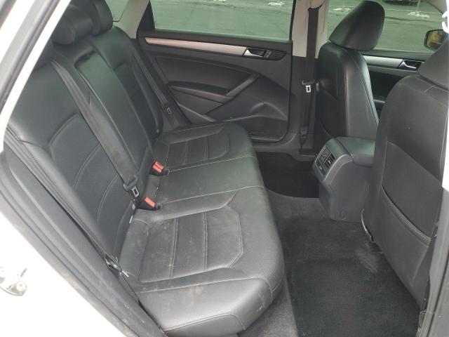 Photo 10 from auction – 2015 VOLKSWAGEN PASSAT SE with VIN 1VWBV7A36FC047517