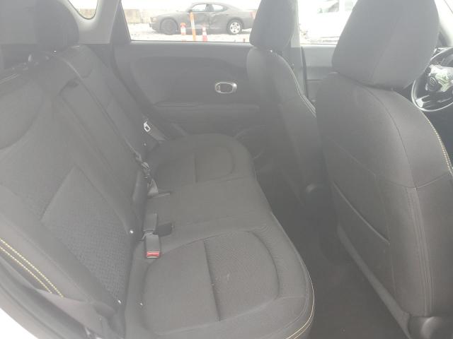 Photo 11 from auction – 2016 KIA SOUL + with VIN KNDJP3A54G7330415