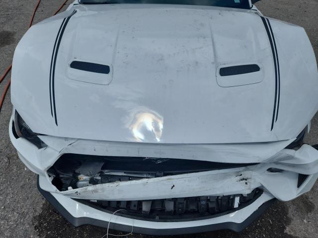 Photo 11 from auction – 2018 FORD MUSTANG with VIN 1FATP8UH8J5100591