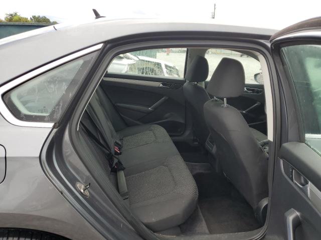 Photo 10 from auction – 2016 VOLKSWAGEN PASSAT S with VIN 1VWAT7A35GC048533