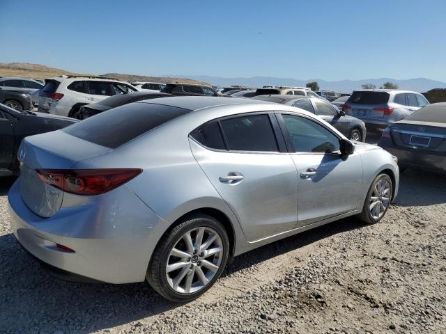 Photo 3 from auction – 2017 MAZDA 3 TOURING with VIN JM1BN1V71H1117596