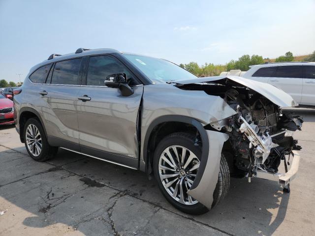 Photo 4 from auction – 2025 TOYOTA HIGHLANDER with VIN 5TDKBRCH2SS654314