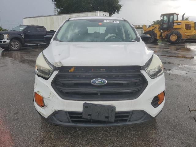 Photo 5 from auction – 2017 FORD ESCAPE S with VIN 1FMCU0F71HUD99331