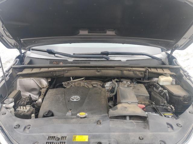 Photo 12 from auction – 2017 TOYOTA HIGHLANDER with VIN 5TDKZRFH0HS224801