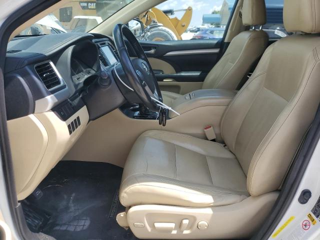 Photo 7 from auction – 2018 TOYOTA HIGHLANDER with VIN 5TDJGRFH1JS046727