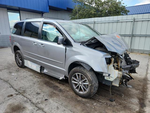 Photo 4 from auction – 2017 DODGE GRAND CARA with VIN 2C4RDGCG2HR600789
