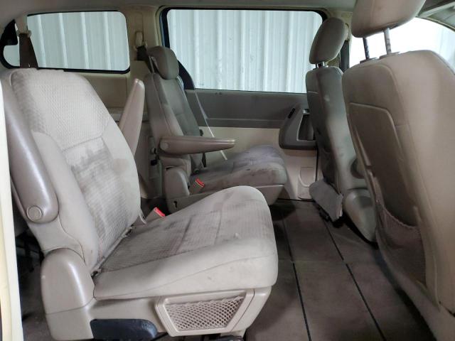 Photo 11 from auction – 2010 CHRYSLER TOWN & COU with VIN 2A4RR5D14AR170103