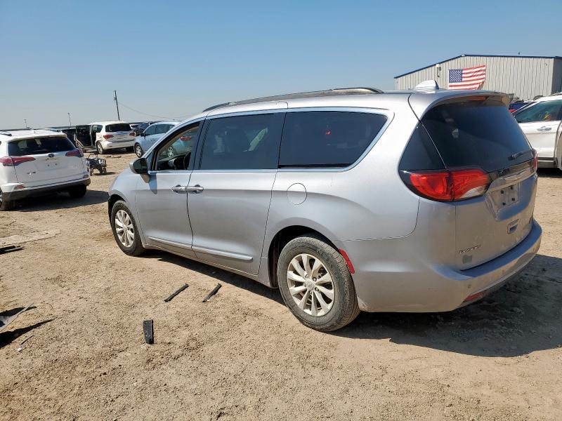 Photo 2 from auction – 2017 CHRYSLER PACIFICA TOURING L with VIN 2C4RC1BG5HR821434