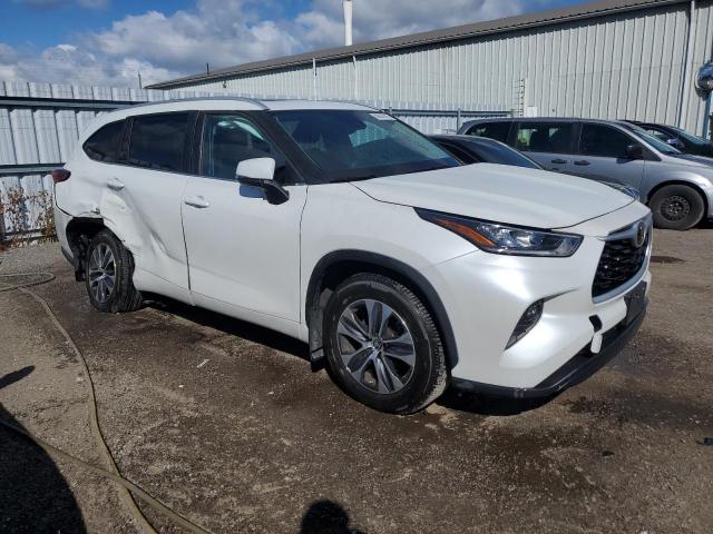 Photo 4 from auction – 2023 TOYOTA HIGHLANDER with VIN 5TDKDRBH0PS502616