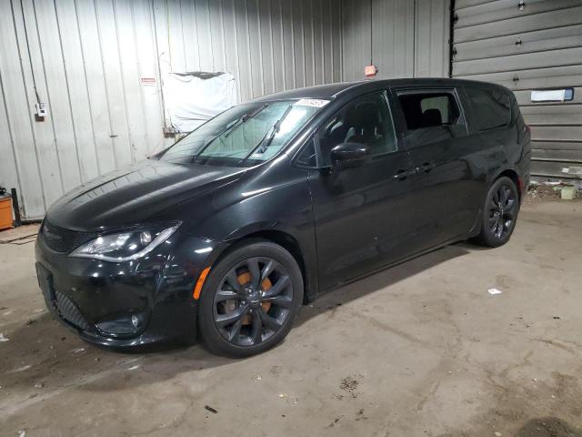 CHRYSLER PACIFICA T 2019 with VIN 2C4RC1FG8KR581832 - Photo from auction
