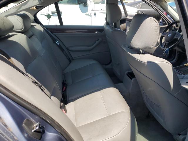 Photo 10 from auction – 2003 BMW 325 I with VIN WBAET37443NJ40628
