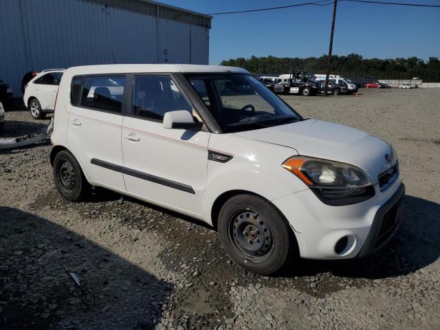 Photo 4 from auction – 2013 KIA SOUL with VIN KNDJT2A53D7768988