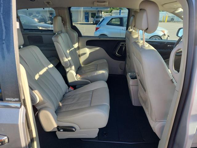 Photo 11 from auction – 2014 CHRYSLER TOWN & COU with VIN 2C4RC1CG6ER191756