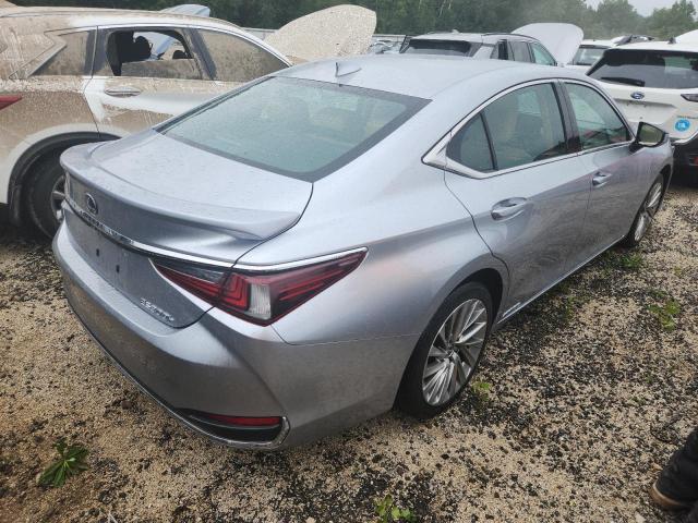 Photo 3 from auction – 2022 LEXUS ES 300H BA with VIN 58AEA1C15NU020827