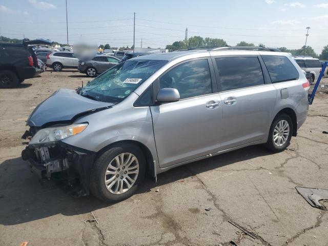 صورة رقم 1 من المزاد - 2013 TOYOTA SIENNA XLE مع VIN 5TDYK3DC8DS377147