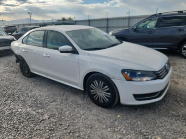 Photo 4 from auction – 2015 VOLKSWAGEN PASSAT S with VIN 1VWAS7A33FC038696