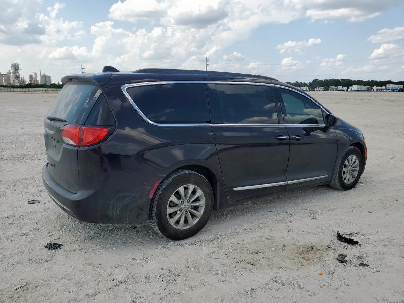 Photo 3 from auction – 2017 CHRYSLER PACIFICA T with VIN 2C4RC1BG4HR846356
