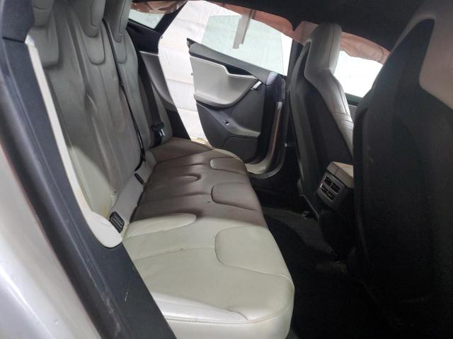 Photo 10 from auction – 2016 TESLA MODEL S with VIN 5YJSA1E27GF143156