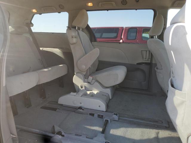 Photo 11 from auction – 2011 TOYOTA SIENNA LE with VIN 5TDKK3DC2BS101095