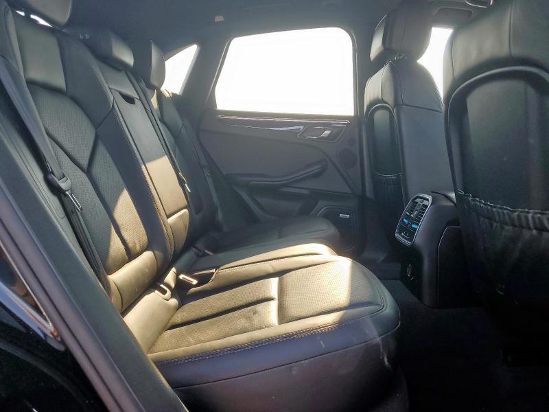 Photo 11 from auction – 2017 PORSCHE MACAN with VIN WP1AA2A55HLB83833