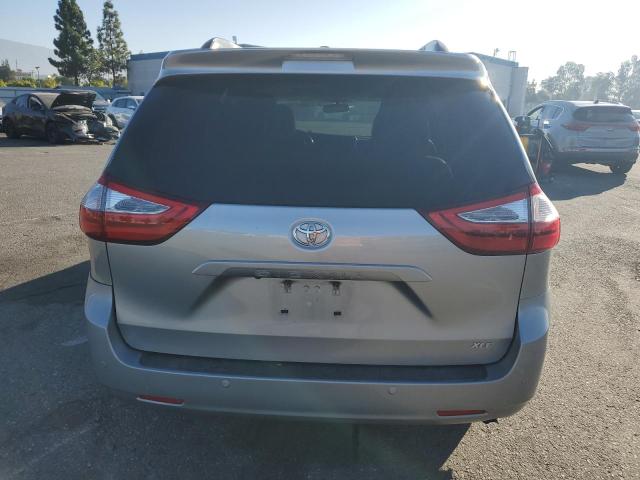 Photo 6 from auction – 2017 TOYOTA SIENNA XLE with VIN 5TDYZ3DC0HS898168